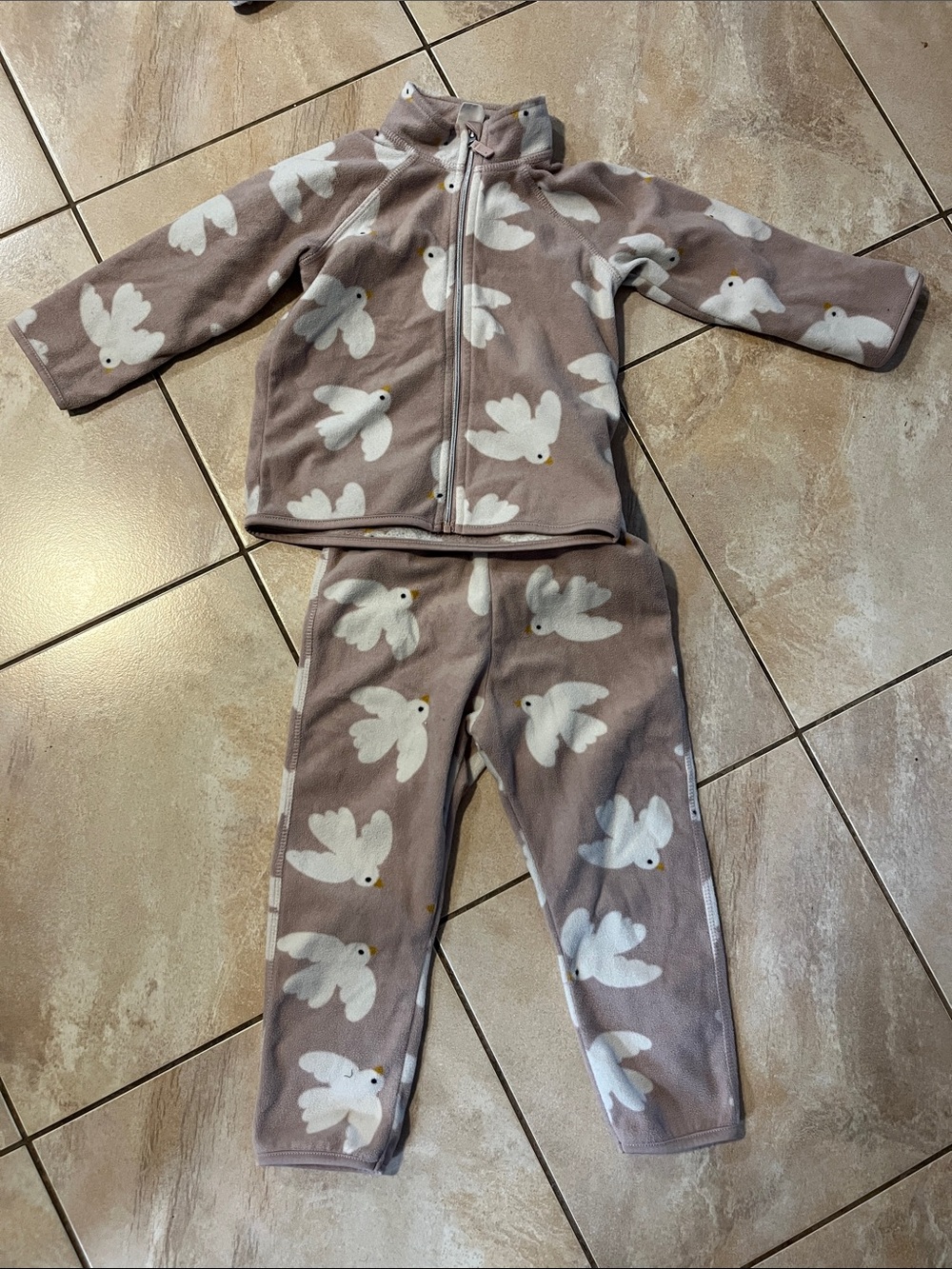 H&M Taupe and White Dove-Print Fleece Pajama Set